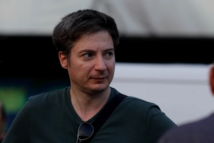 Caramitru critică decizia lui Nicușor Dan de a ataca legea anti-legionarism