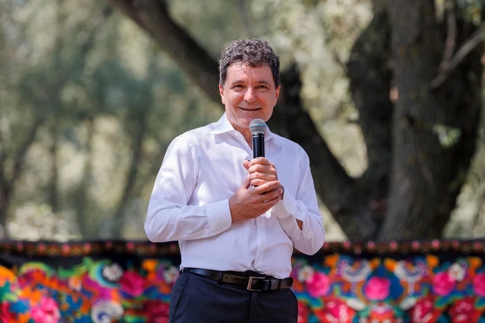 Primarul Capitalei, surprins de o glumă neașteptată în spațiul public