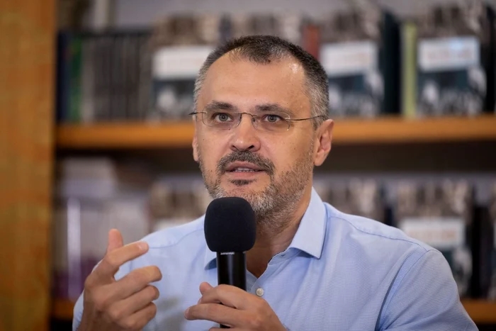 Tensiuni în coaliție după poziția USR privind funeraliile unui fost președinte