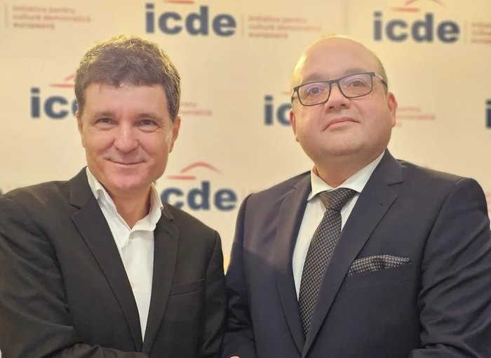 Valentin Naumescu respinge zvonurile despre șefia SRI