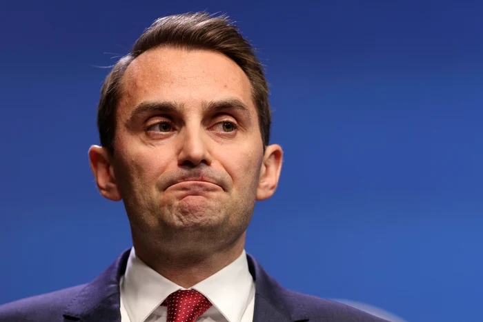 Acuzații de selecție ascunsă în vederea concedierilor la Cancelaria Premierului