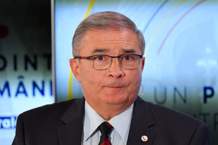 Fost ofițer de informații acuză lider politic de ipocrizie și lipsă de responsabilitate