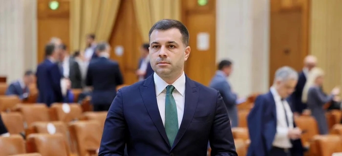 Tensiuni în Coaliție pe Fondul Amânării unei Ordonanțe Critice