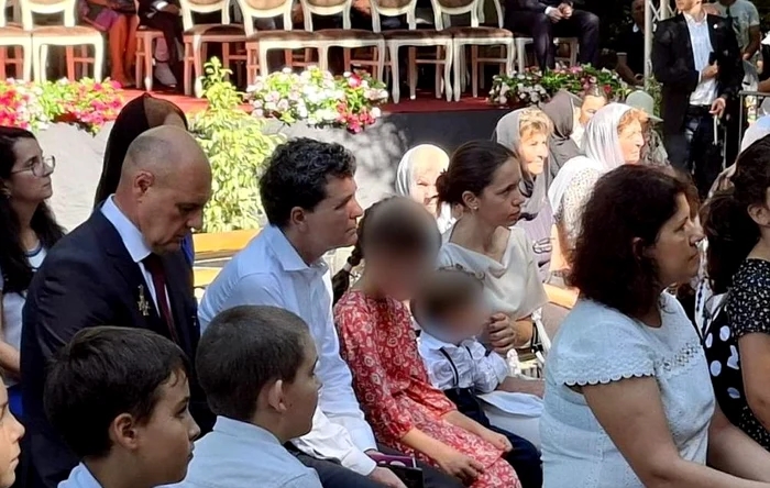 Critici la adresa președintelui pentru absența de la Ziua Marinei