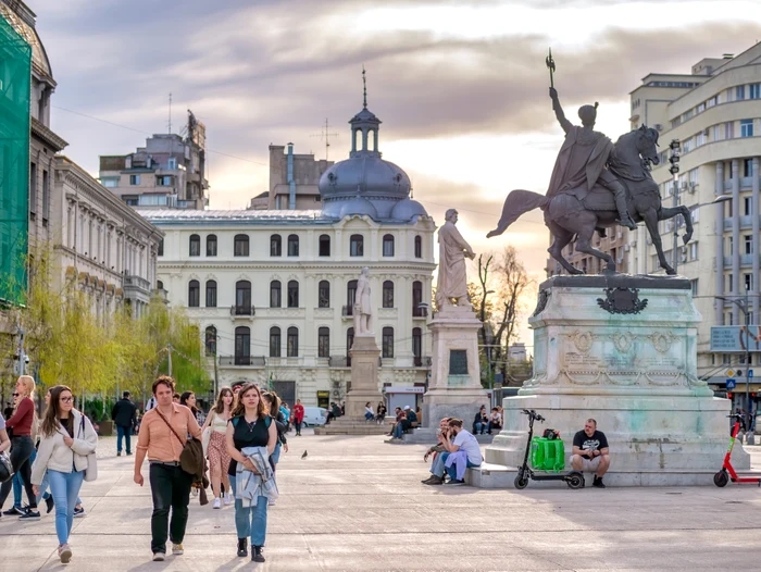 Lupta pentru Primăria Capitalei: Un Scaun care Redefinește Puterea Politică