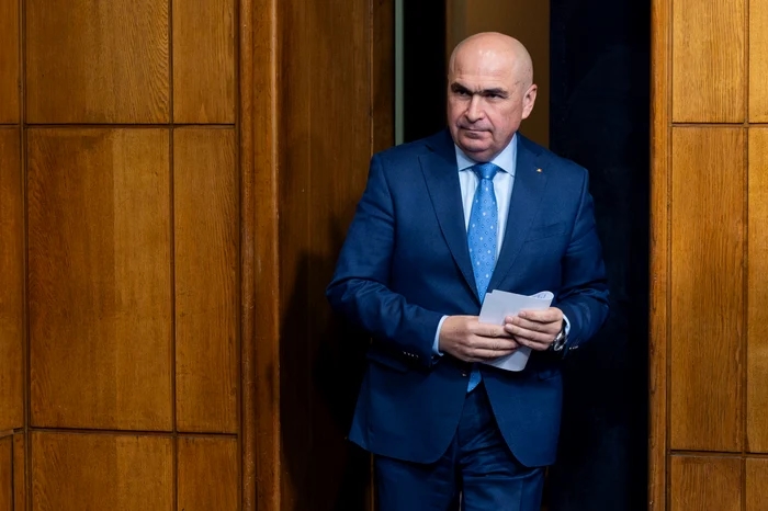 Guvernul se confruntă cu valuri de nemulțumire din partea sindicatelor și patronatelor