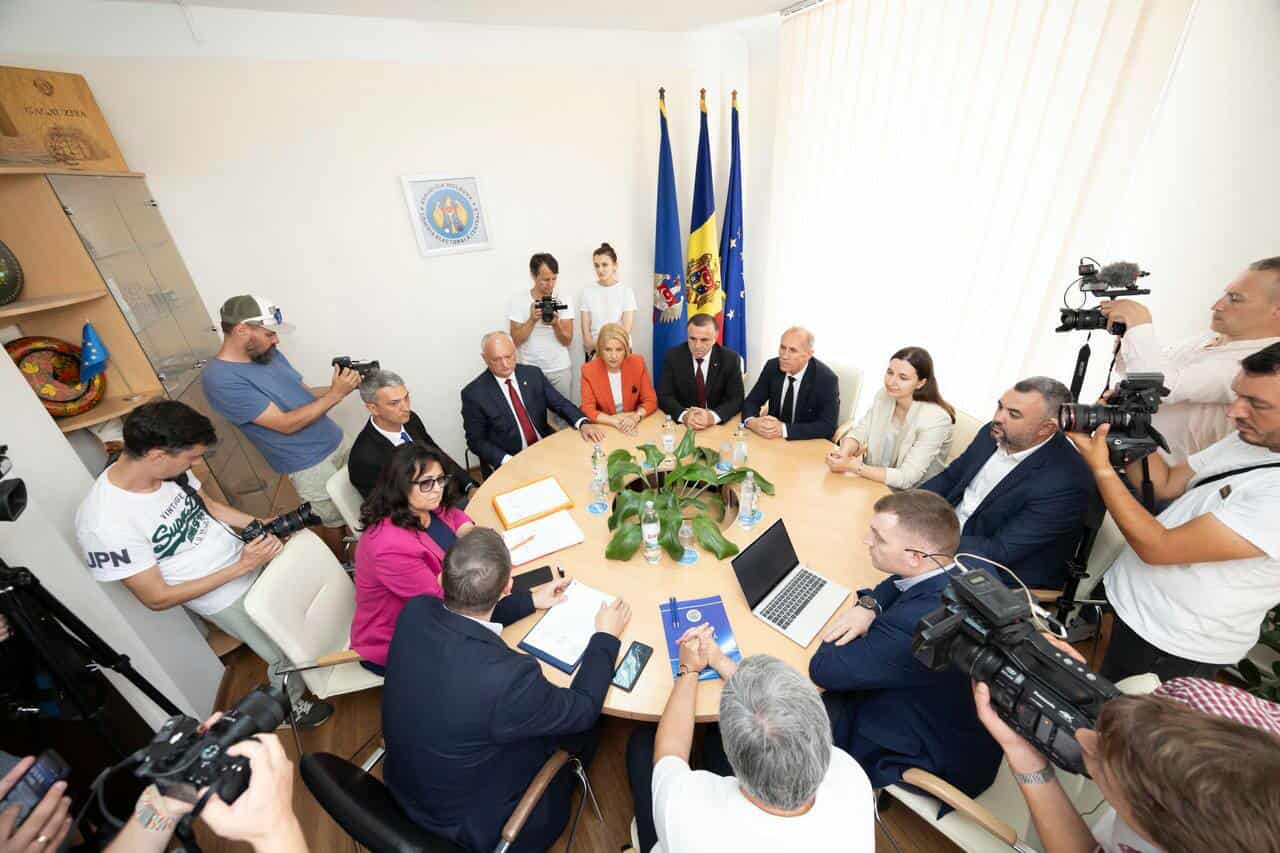 Blocul unionistilor: Un eșec organizativ și o criză de identitate politică